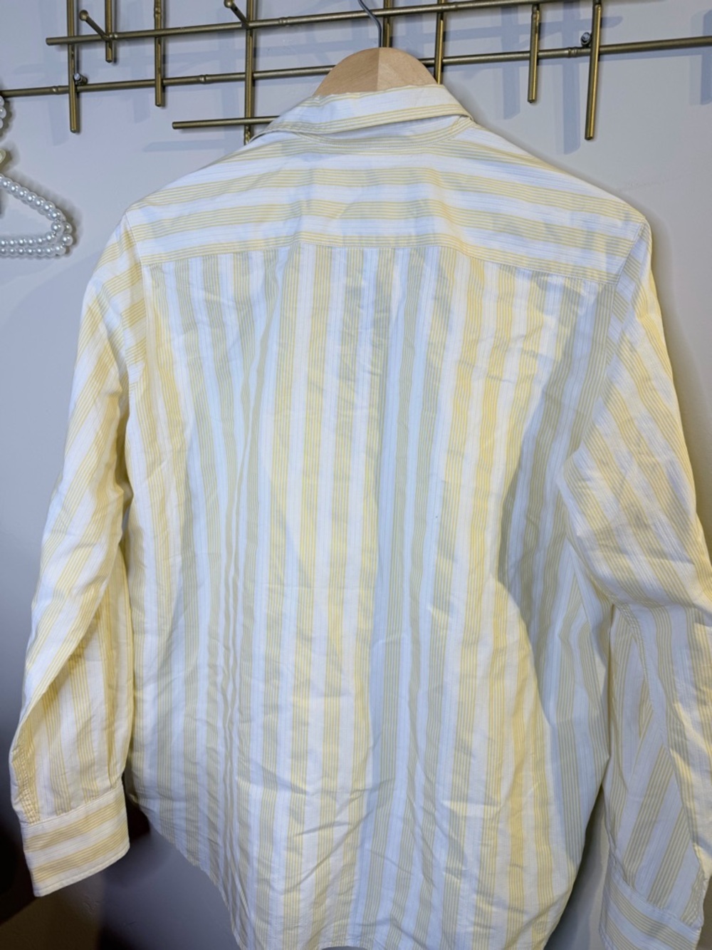 FRANK & EILEEN Silvo Untuckable Button up Shirt - Picture 7 of 8